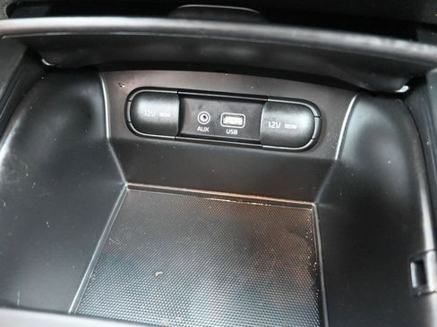 Used 2020 Kia Sorento LX w/ LX I4 Convenience Package AWD/4WD image 21