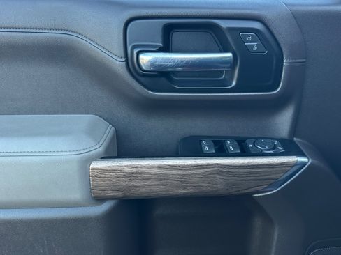 Used 2019 Chevrolet Silverado 1500 RST w/ All-Star Edition image 11