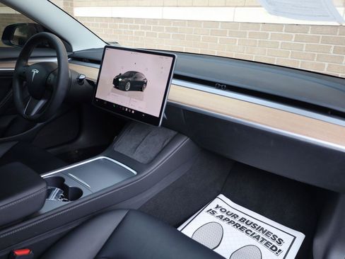 Used 2023 Tesla Model 3 Standard Range RWD image 26