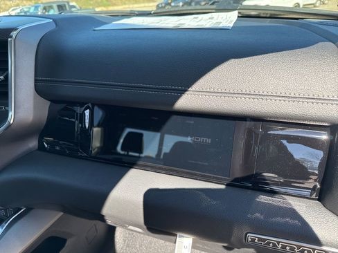 New 2026 RAM 1500 Laramie AWD/4WD image 32