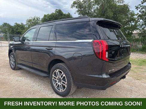 Used 2025 Ford Expedition Active AWD/4WD image 4