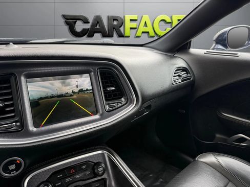 Used 2017 Dodge Challenger GT AWD/4WD image 36