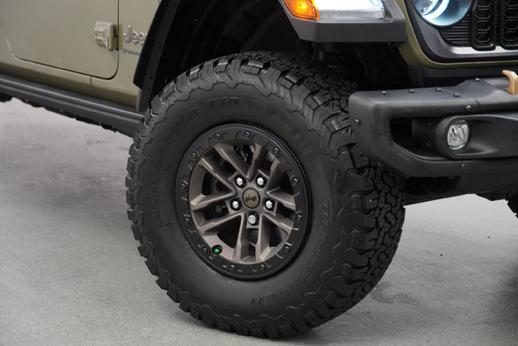 Certified 2025 Jeep Wrangler Unlimited Rubicon 392 AWD/4WD image 8