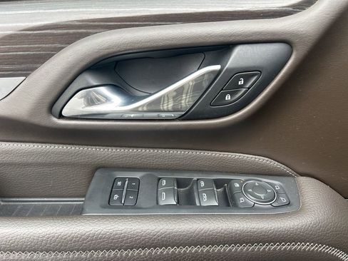 Used 2021 GMC Yukon XL Denali w/ Denali Ultimate Package image 15
