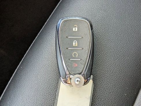 Used 2021 Chevrolet TrailBlazer ACTIV w/ Convenience Package image 30