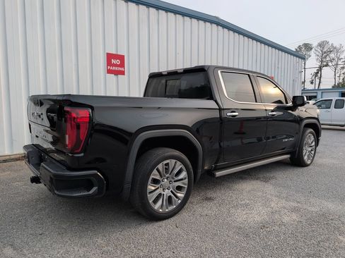 Used 2021 GMC Sierra 1500 Denali w/ Denali Premium Package AWD/4WD image 8