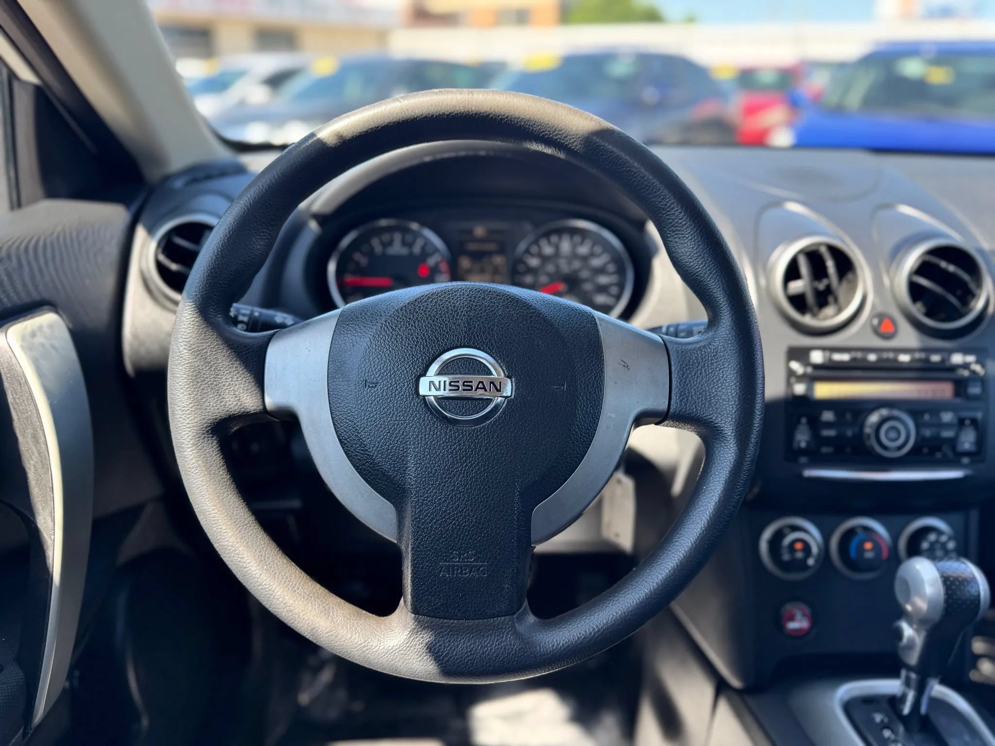 Used 2015 Nissan Rogue S FWD image 17