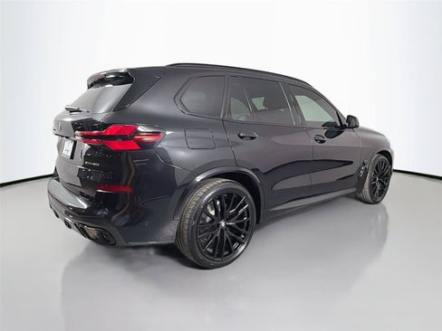 New 2026 BMW X5 xDrive40i w/ M Sport Package AWD/4WD image 10