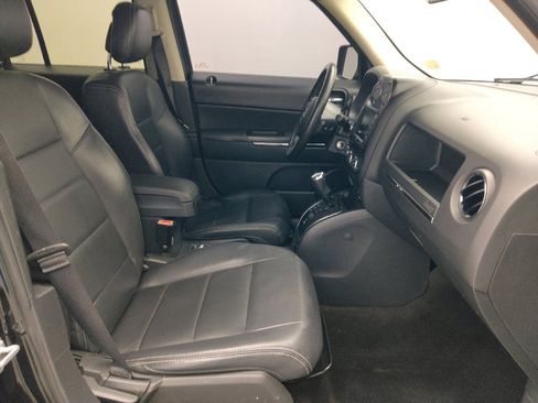 Used 2014 Jeep Patriot Limited AWD/4WD image 21