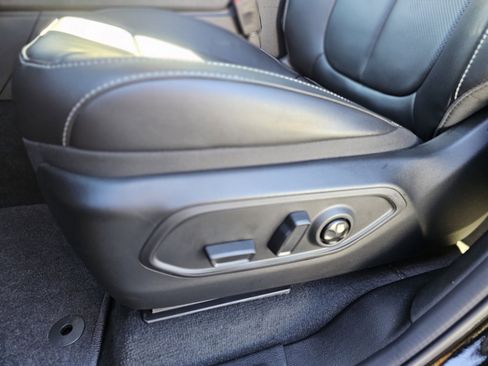 New 2025 Jeep Grand Cherokee Limited w/ Luxury Tech Group II image 21