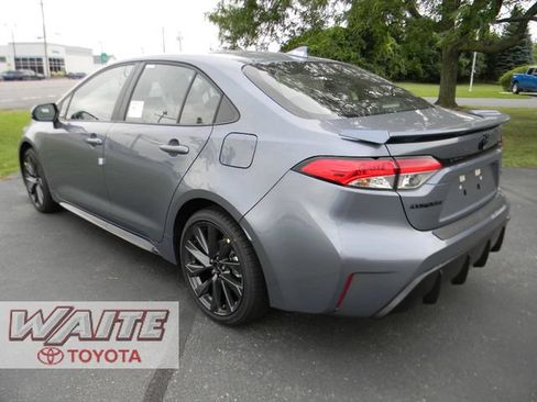 New 2026 Toyota Corolla SE w/ SE Package FWD image 5