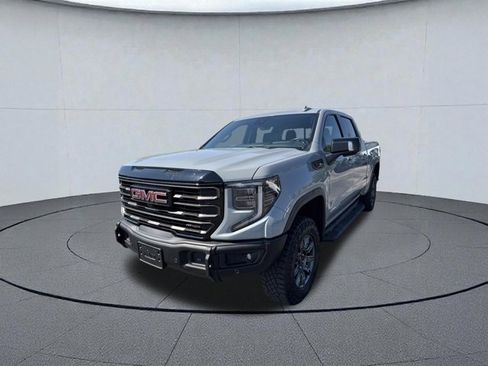 Used 2024 GMC Sierra 1500 AT4X image 9