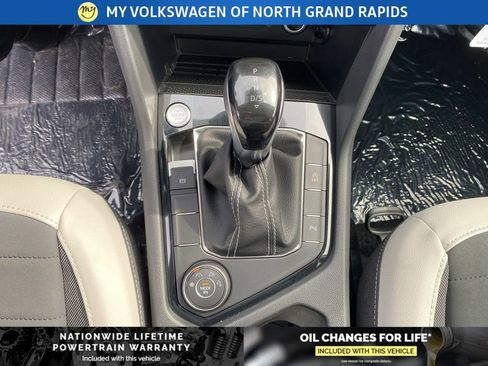 New 2026 Volkswagen Taos SE AWD/4WD image 16