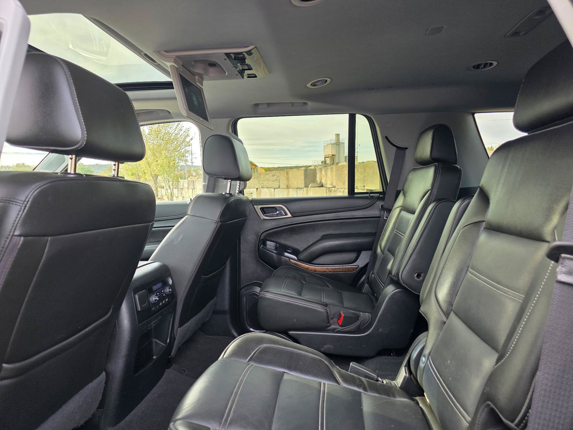 Used 2019 GMC Yukon Denali w/ Denali Ultimate Package AWD/4WD image 14