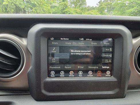 Used 2018 Jeep Wrangler Unlimited Sport S AWD/4WD image 5