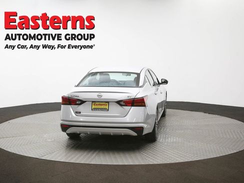 Used 2024 Nissan Altima 2.5 SV image 37