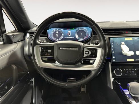 Used 2023 Land Rover Range Rover SE image 12