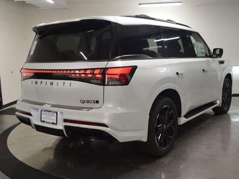 New 2026 INFINITI QX80 4WD image 5
