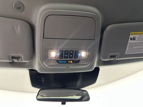 Used 2021 Ford Explorer XLT w/ Equipment Group 202A image 24