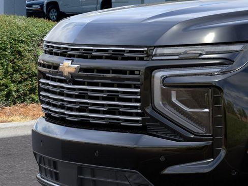 New 2026 Chevrolet Suburban High Country AWD/4WD image 13