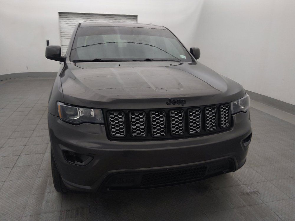 Used 2020 Jeep Grand Cherokee Altitude RWD image 14