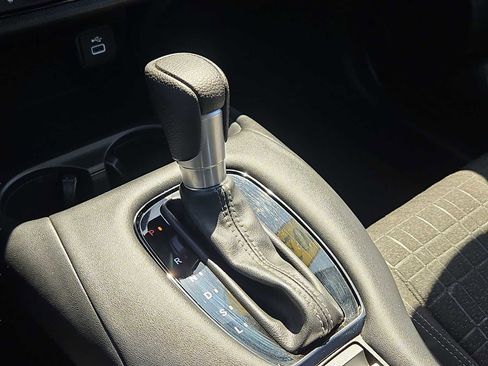 Certified 2023 Honda HR-V LX image 23