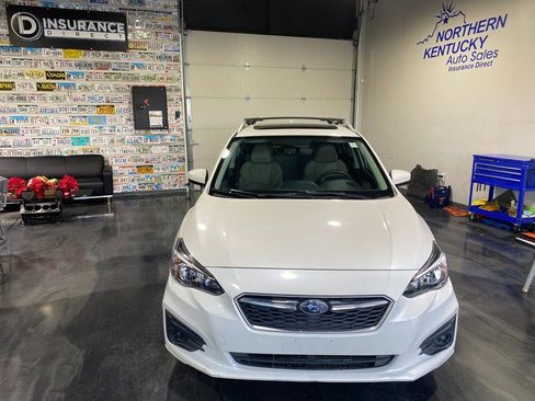 Used 2018 Subaru Impreza 2.0i Premium image 2