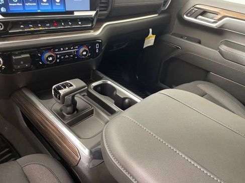 New 2024 Chevrolet Silverado 1500 LT w/ Z71 Off-Road Package image 30