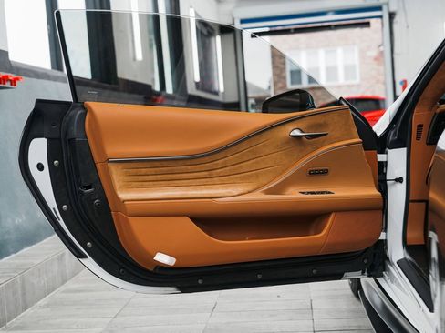 Used 2020 Lexus LC 500 Coupe w/ Performance Package image 10