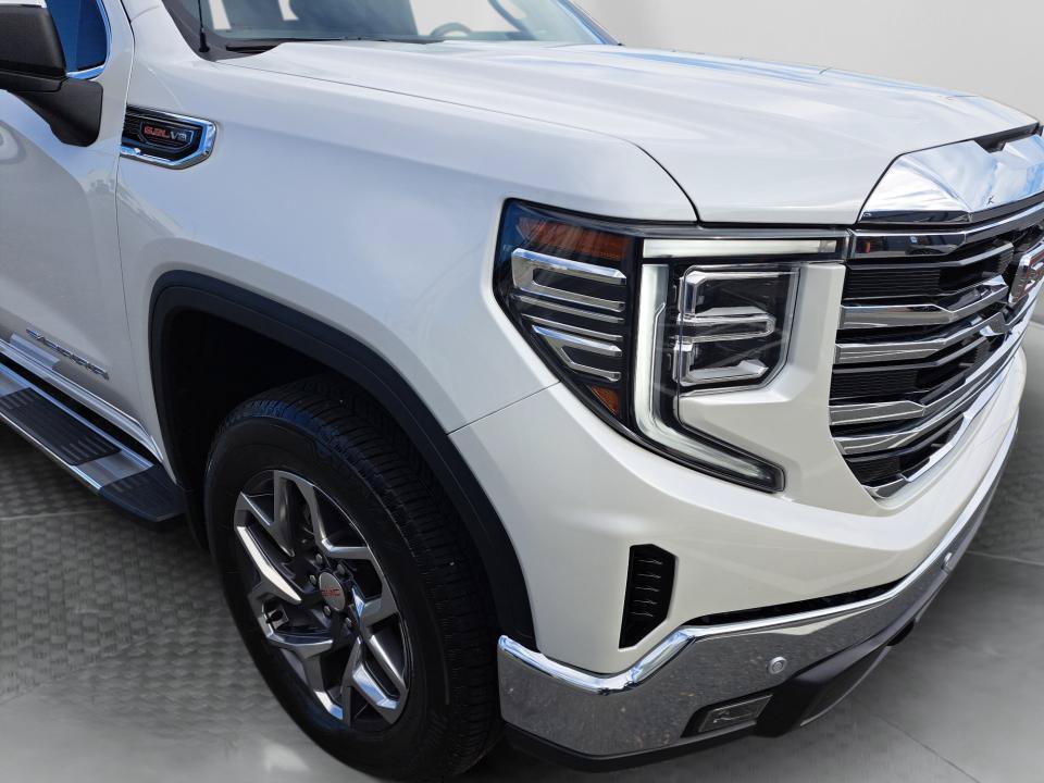Used 2025 GMC Sierra 1500 SLT w/ SLT Premium Package AWD/4WD image 15