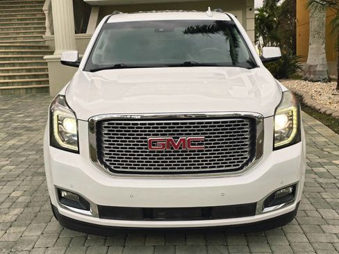 Used 2015 GMC Yukon Denali w/ Premium Package image 28