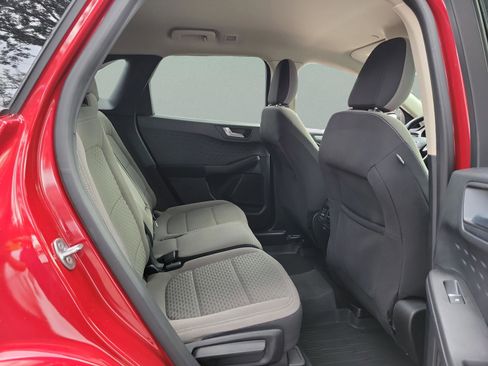 Certified 2020 Ford Escape SE image 26