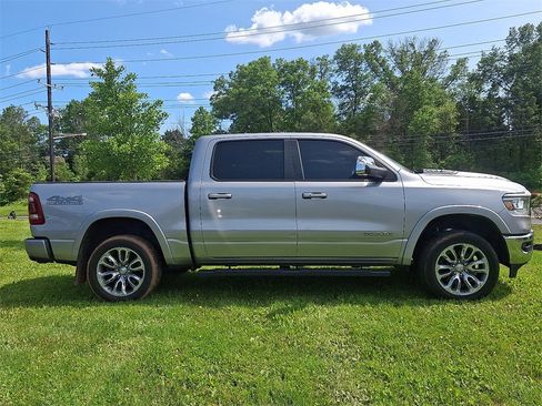 Used 2019 RAM 1500 Laramie image 8