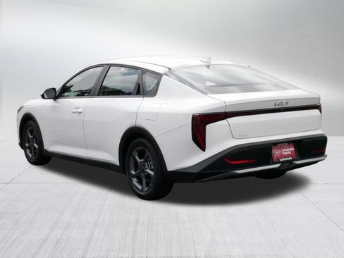 Used 2025 Kia K4 FWD image 5