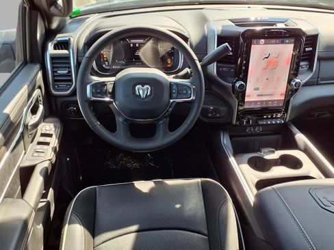 New 2026 RAM 2500 Laramie AWD/4WD image 4