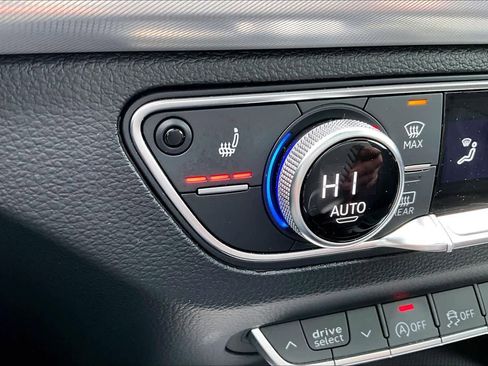 Used 2024 Audi Q5 2.0T Premium image 36