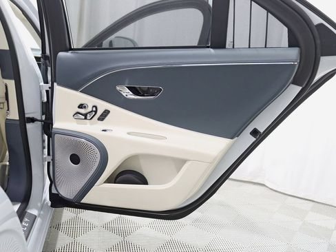Used 2020 Bentley Flying Spur W12 AWD/4WD image 44