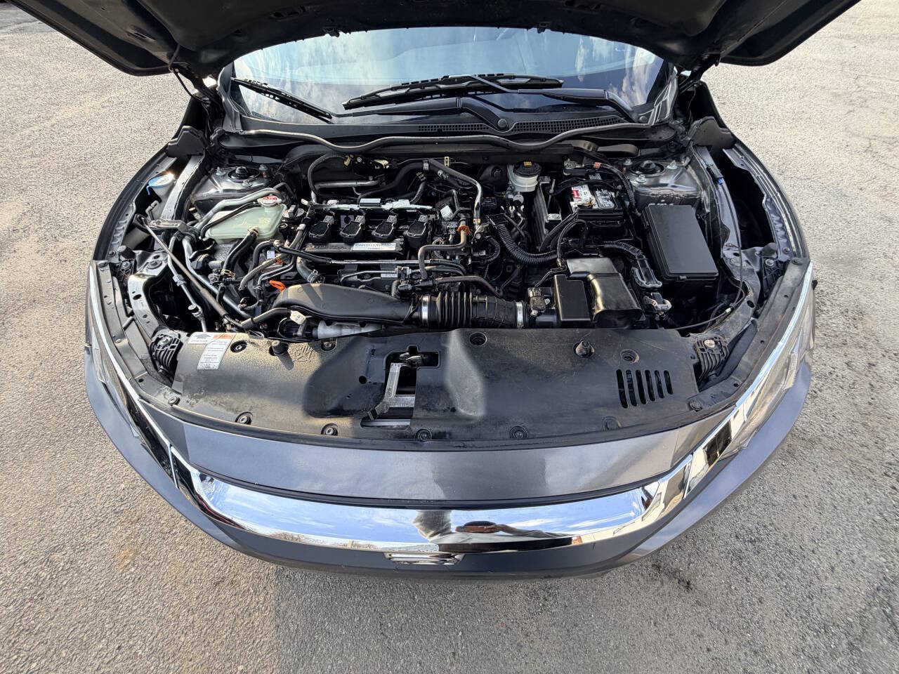 Used 2018 Honda Civic EX-L image 9