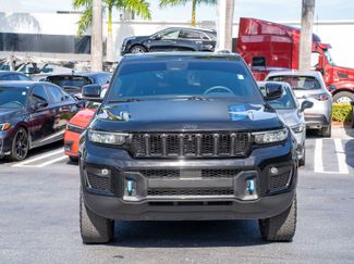 Used 2023 Jeep Grand Cherokee Trailhawk w/ Luxury Tech Group III video 2