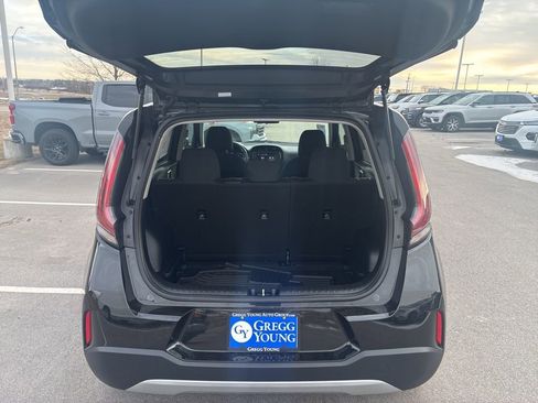 Used 2024 Kia Soul LX w/ Option Group 015 image 12