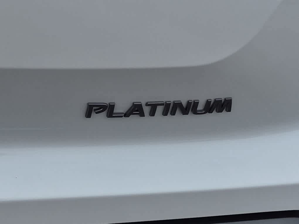 New 2026 Nissan Pathfinder Platinum FWD image 22