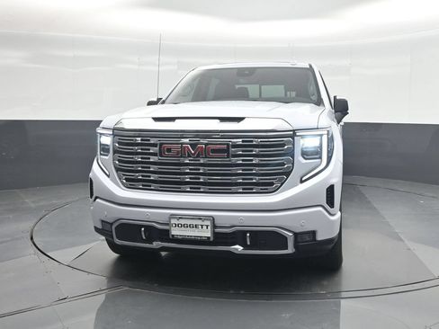 Used 2026 GMC Sierra 1500 Denali w/ Denali Reserve Package AWD/4WD image 5