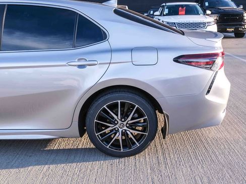 Used 2023 Toyota Camry SE w/ Protection Package (Q2) (TMS) FWD image 8