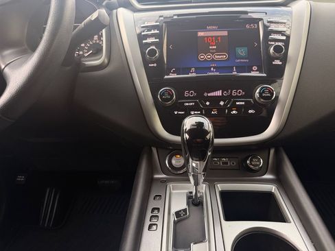 Used 2020 Nissan Murano SV FWD image 11