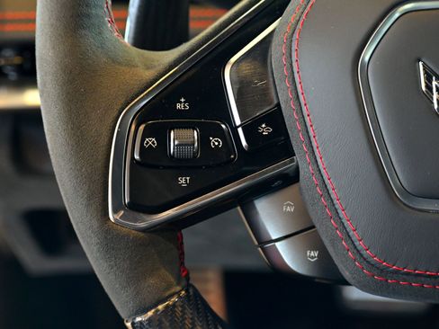 Used 2024 Chevrolet Corvette Z06 w/ Z07 Performance Package image 19