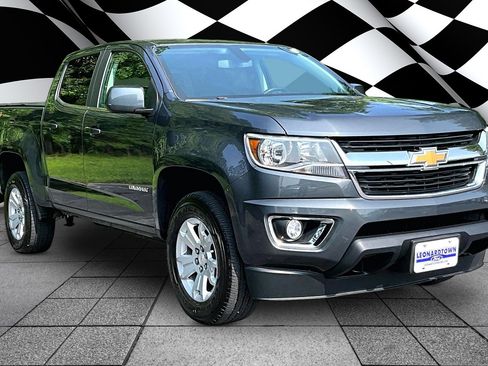 Used 2017 Chevrolet Colorado LT w/ LT Convenience Package AWD/4WD image 11