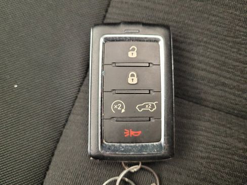 Used 2022 Jeep Grand Cherokee L Laredo w/ Luxury Tech Group I AWD/4WD image 32