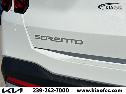 New 2026 Kia Sorento LX image 11