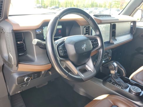 Used 2024 Ford Bronco Outer Banks w/ Sasquatch Package AWD/4WD image 13