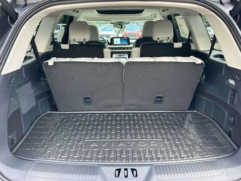 New 2027 Lincoln Aviator AWD image 12
